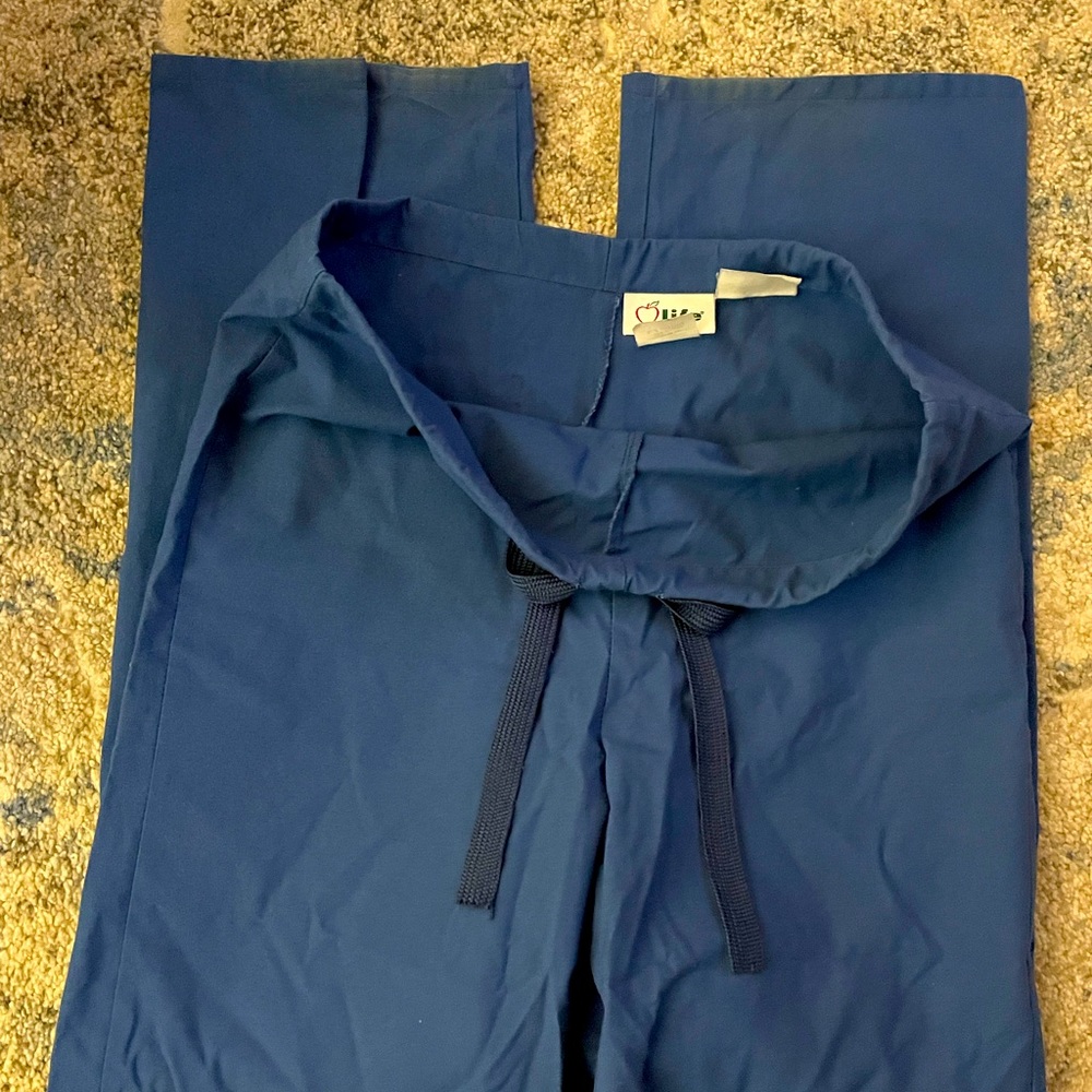 Women’s drawstring scrub pants
